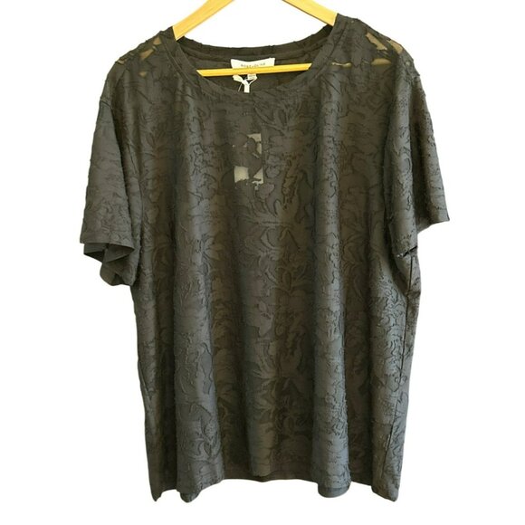 Rose + Olive Women's Black Floral Burnout Style Short Sleeve Top Plus 2X NWT - Picture 1 of 7